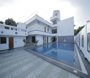 Paradise APK Farm House